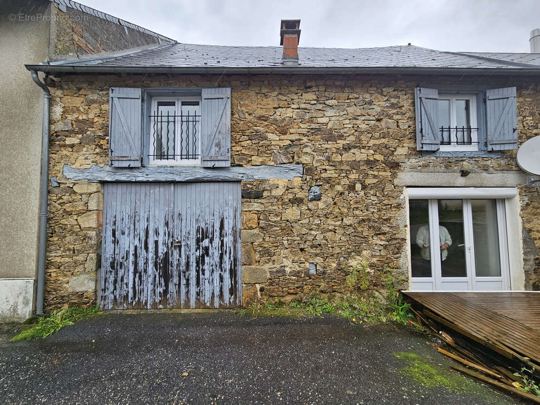 Maison à LA CROISILLE-SUR-BRIANCE