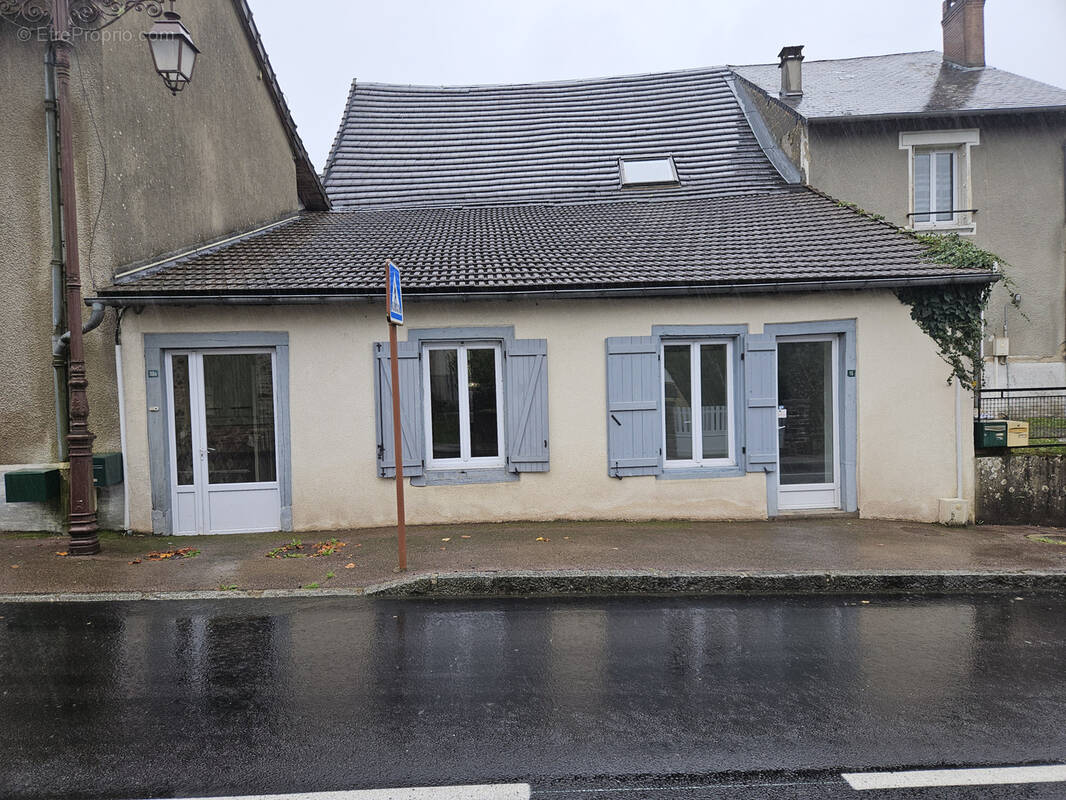 Maison à LA CROISILLE-SUR-BRIANCE