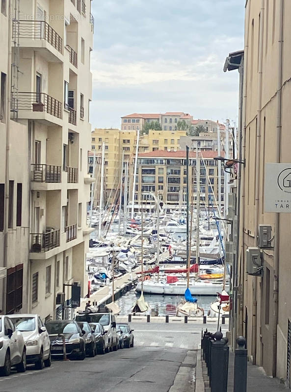 Appartement à MARSEILLE-7E