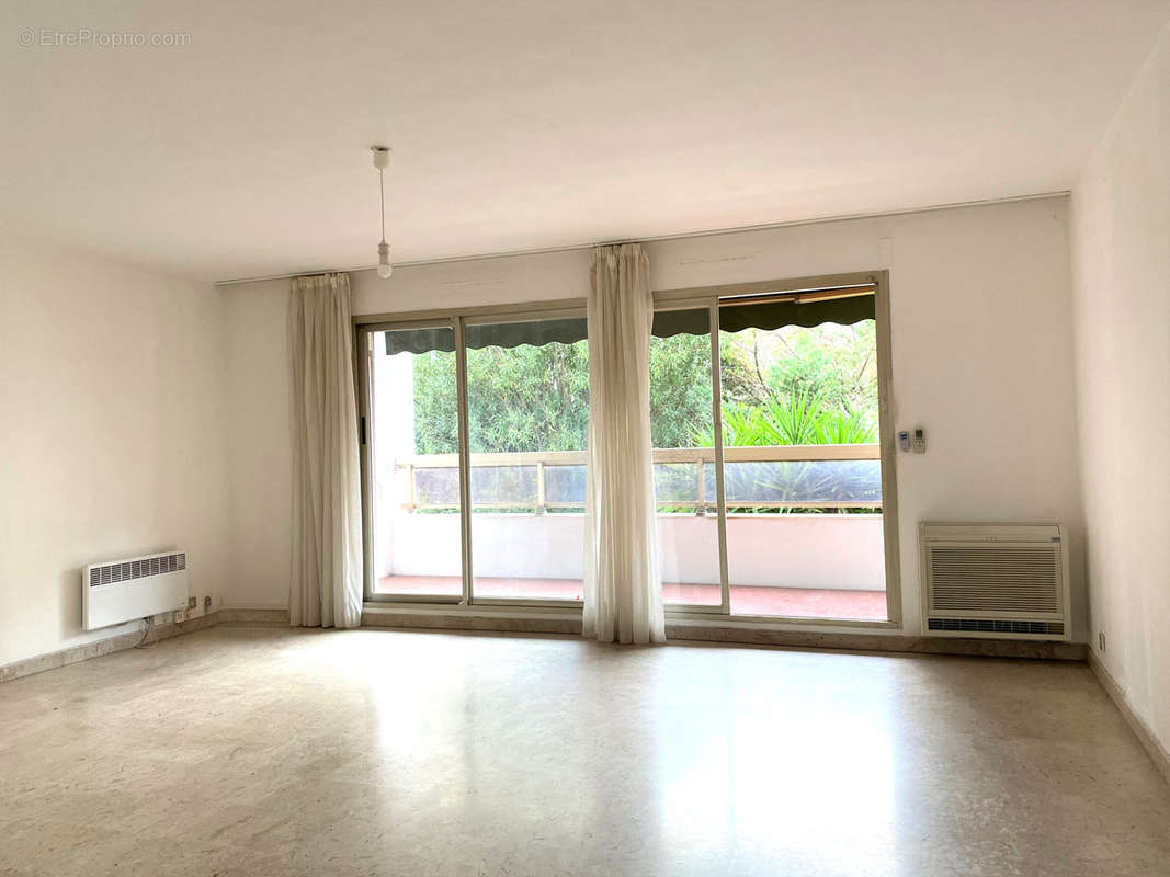 Appartement à MARSEILLE-9E