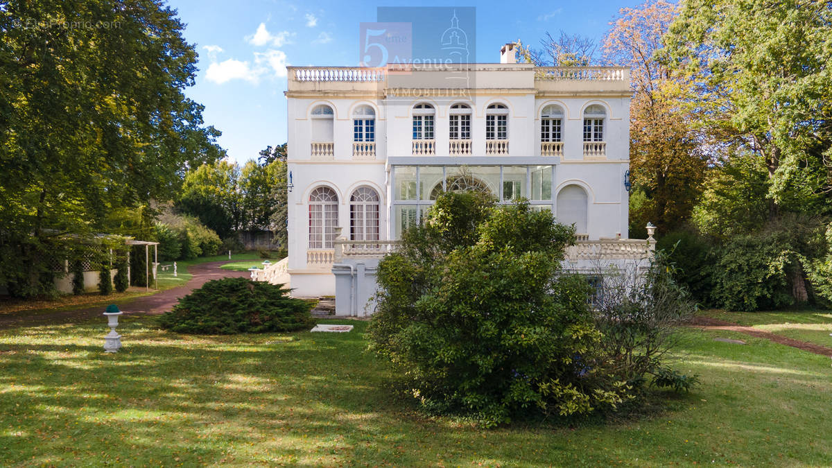 Maison à CHANTILLY