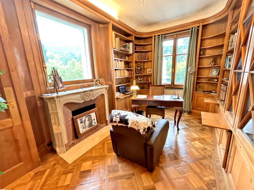 Appartement à AIX-LES-BAINS