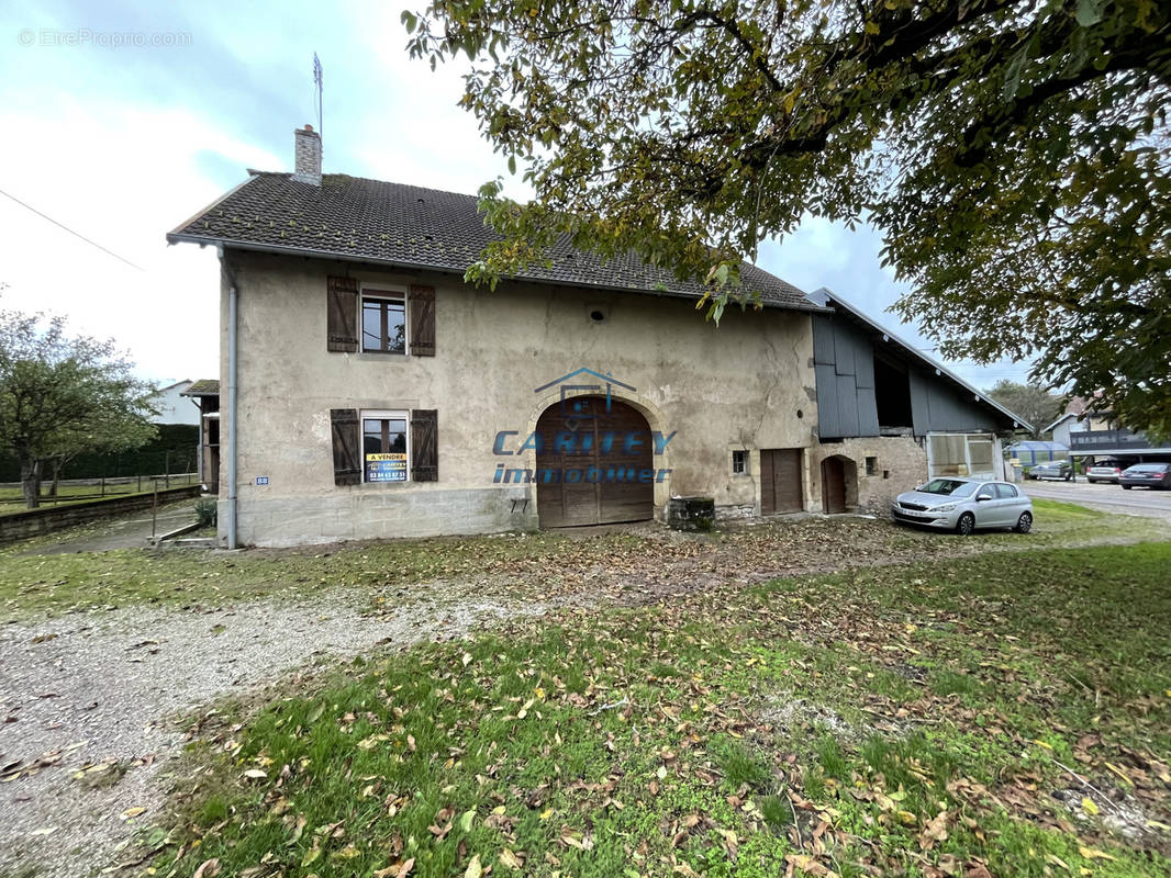 Maison à VY-LES-LURE