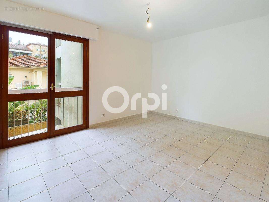 Appartement à MANDELIEU-LA-NAPOULE