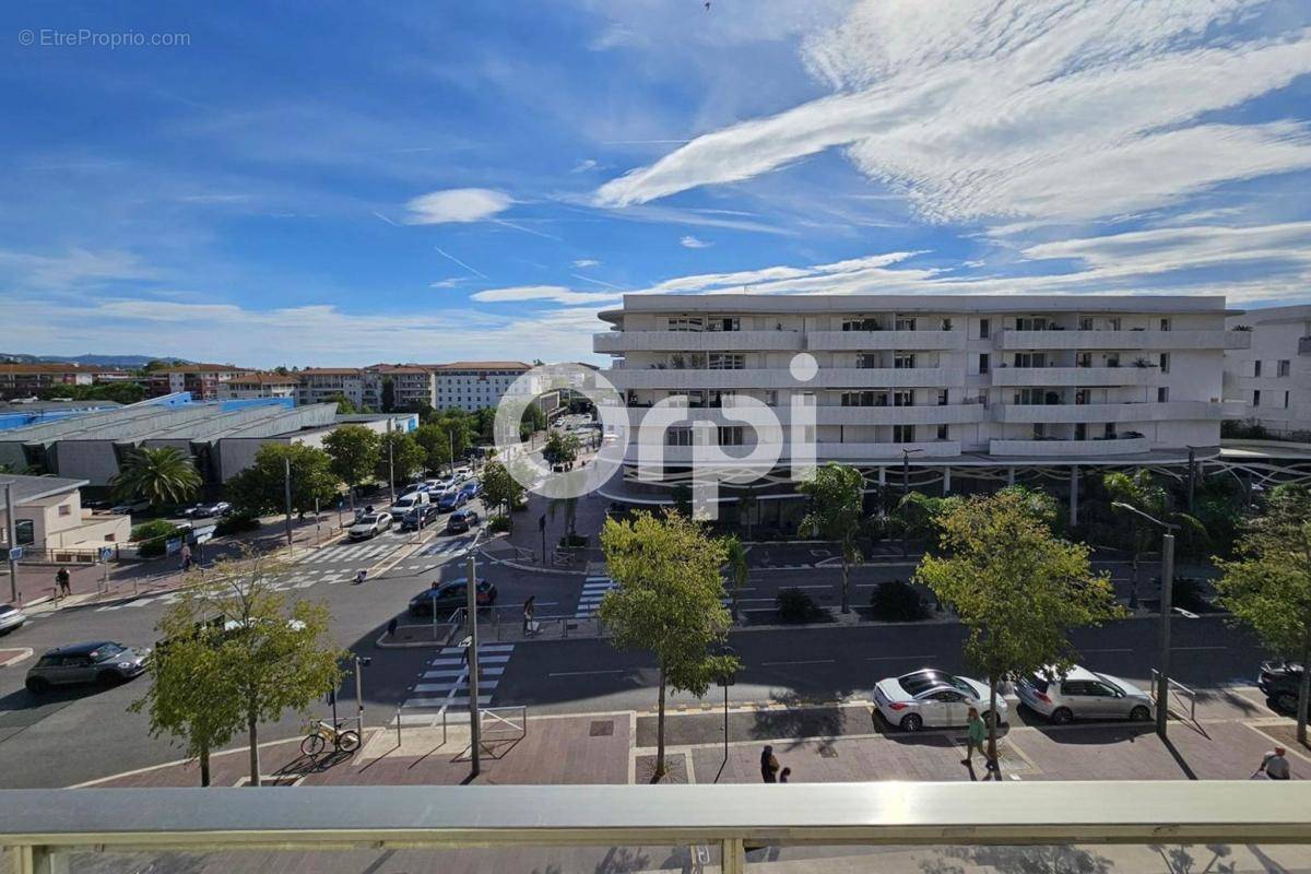 Appartement à MANDELIEU-LA-NAPOULE