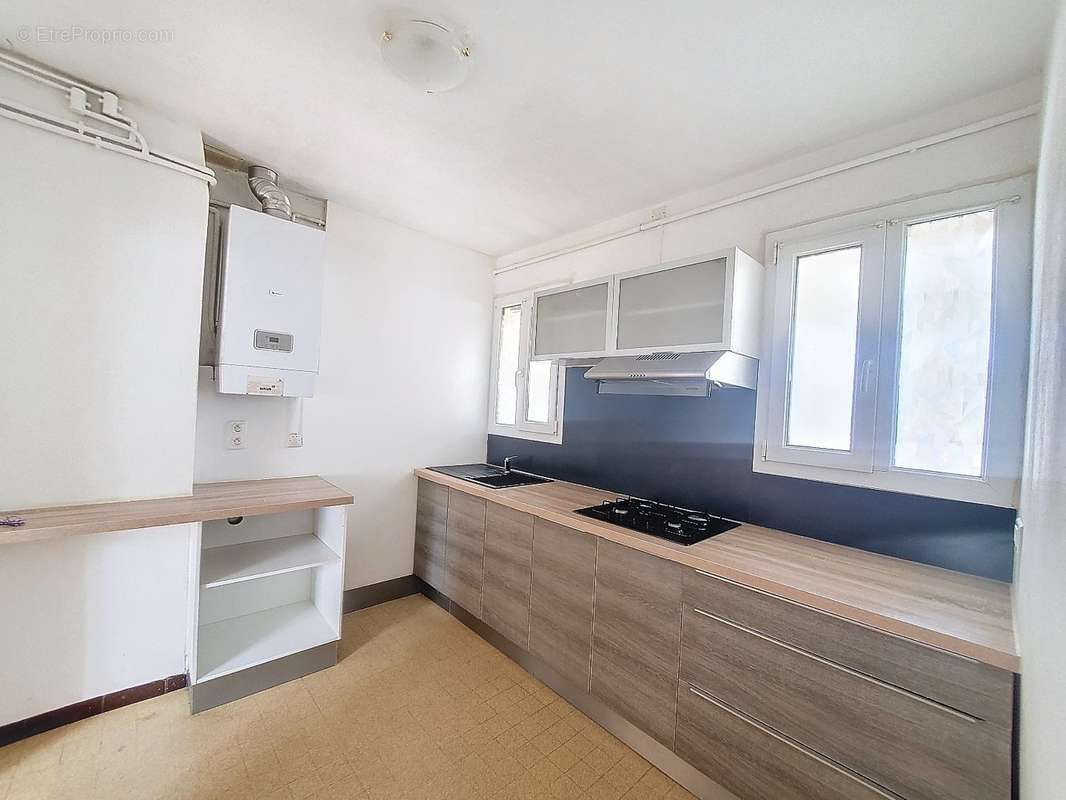 Appartement à LAMALOU-LES-BAINS