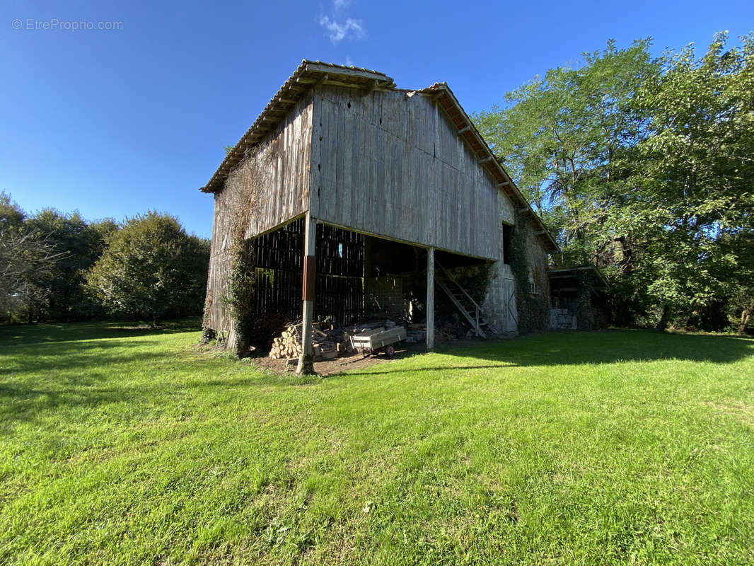 Maison à CASTELNAU-D&#039;AUZAN