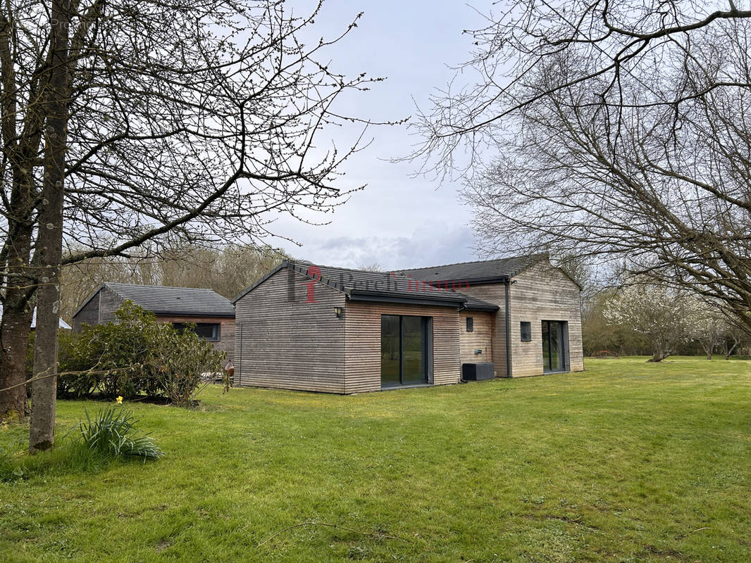 Maison à LE MELE-SUR-SARTHE