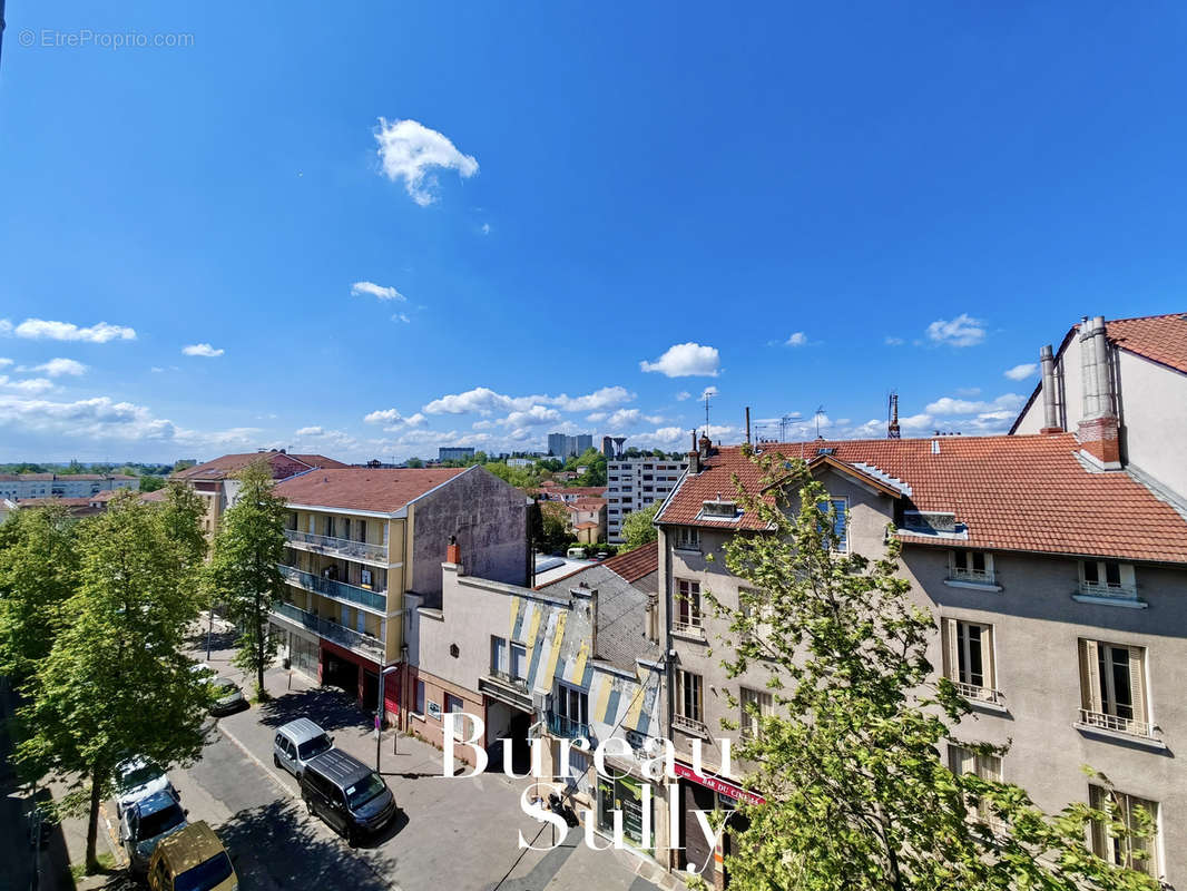 Appartement à VENISSIEUX