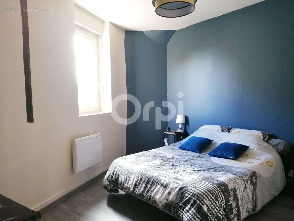 Appartement à LARCHE