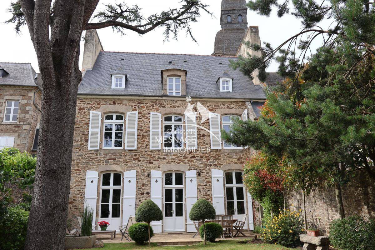 Maison à DINAN