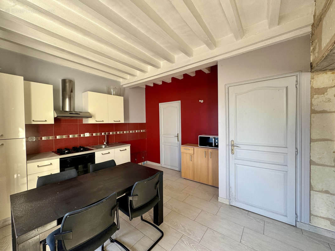 Appartement à LONGUE-JUMELLES