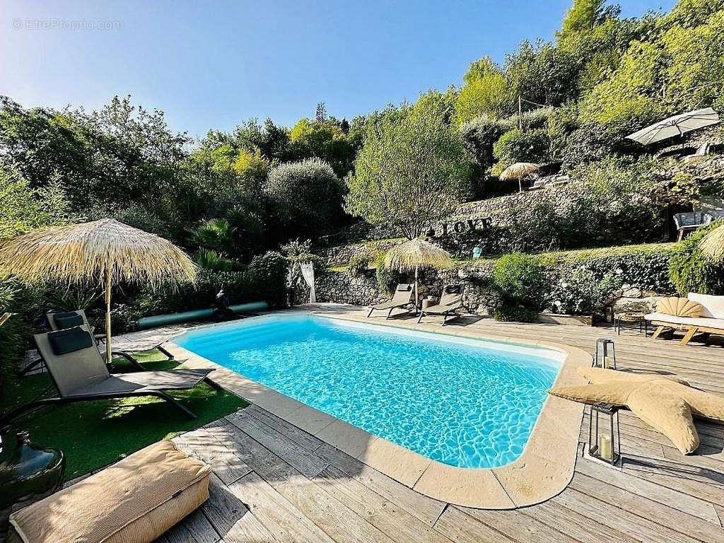 Maison à LE BAR-SUR-LOUP