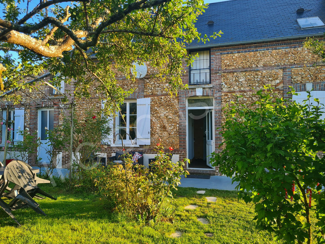 Maison à GARENCIERES