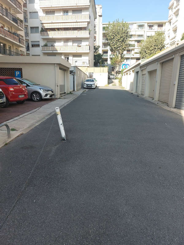 Parking à NICE