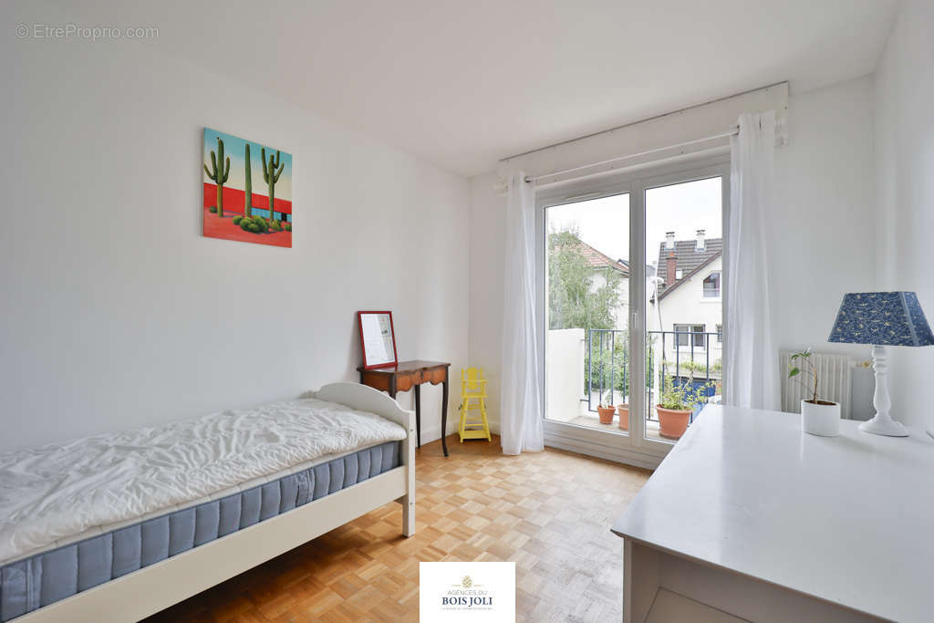 Appartement à ISSY-LES-MOULINEAUX