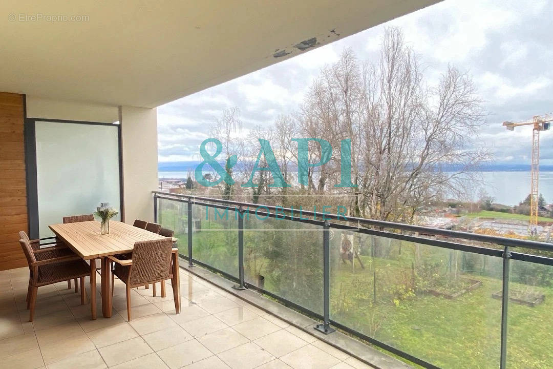 Appartement à EVIAN-LES-BAINS