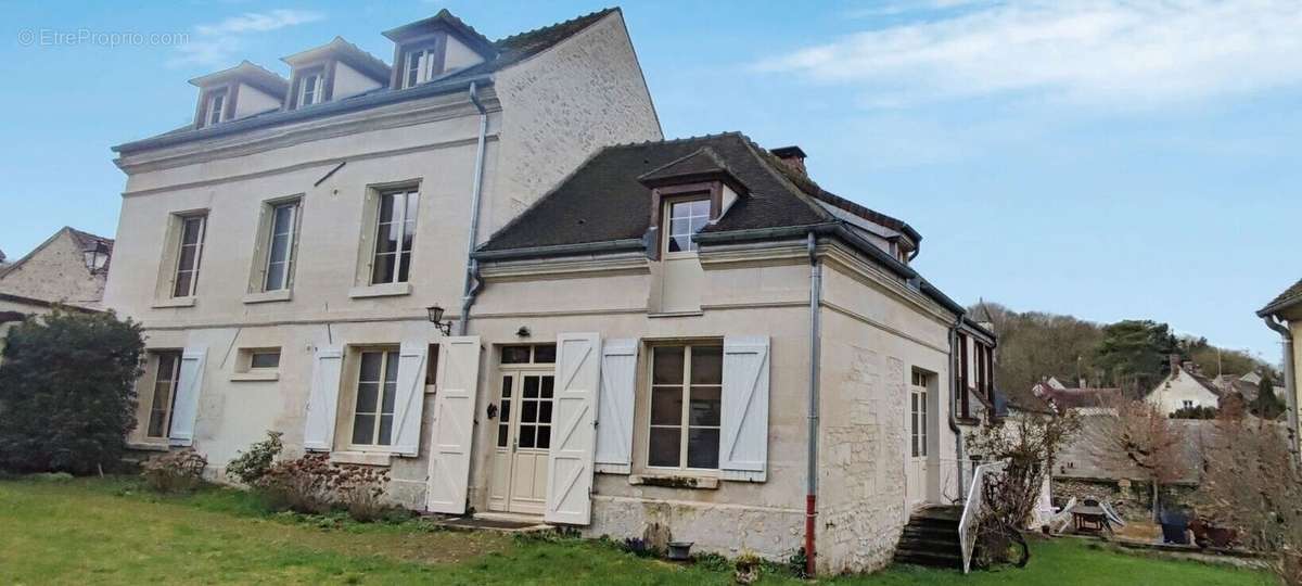 Maison à RHUIS