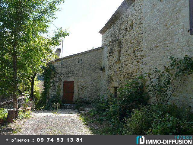 Maison à CASTELNAU-MONTRATIER