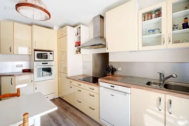 Appartement à LYON-9E