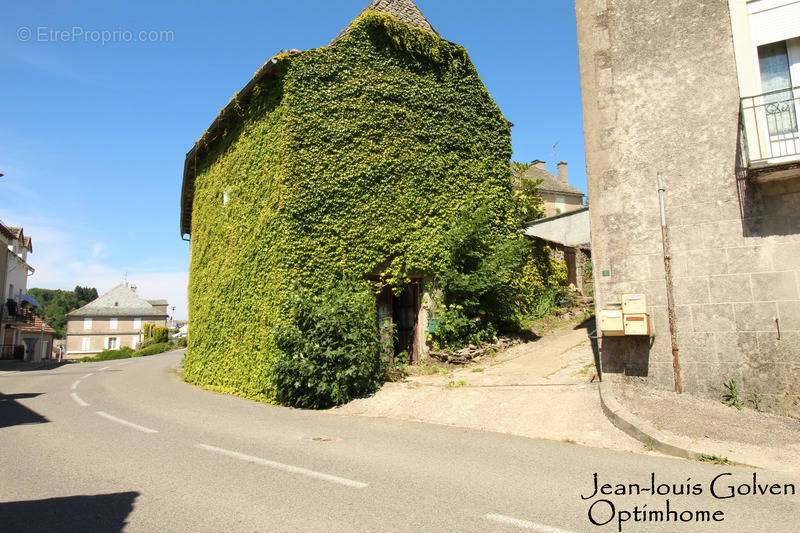 Maison à RIEUPEYROUX