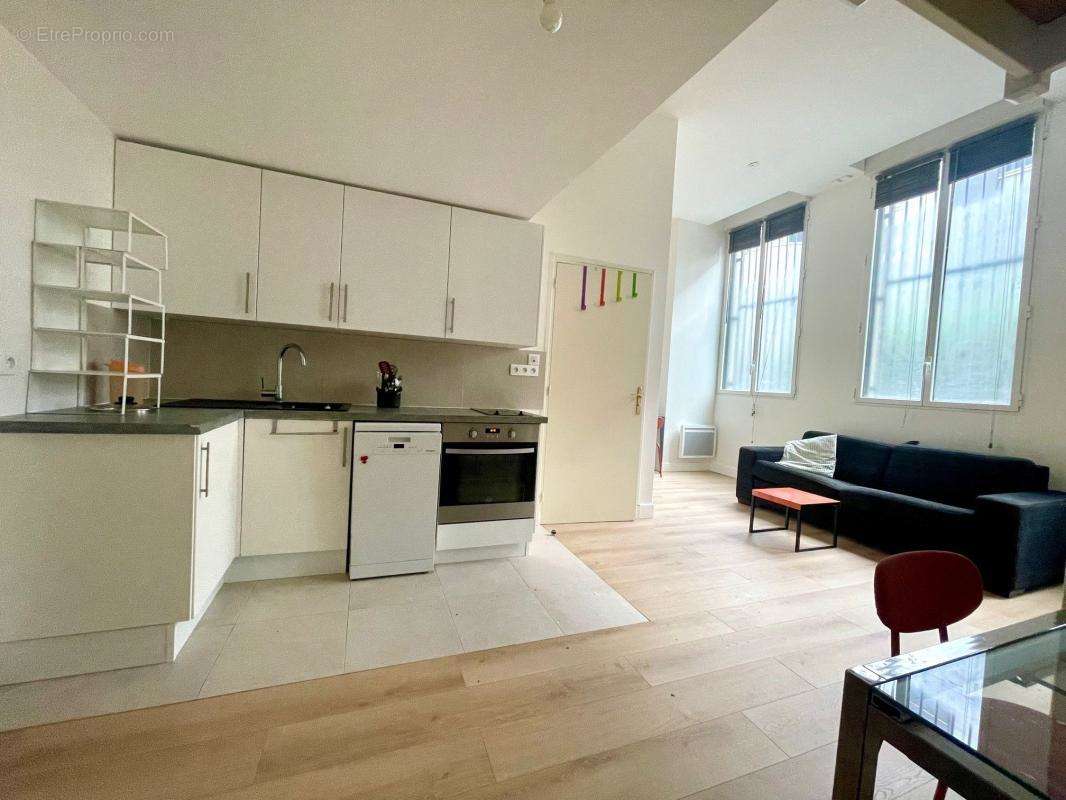 Appartement à PARIS-19E