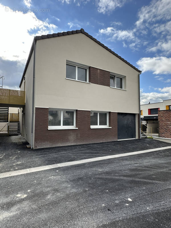 Appartement à BEZANNES