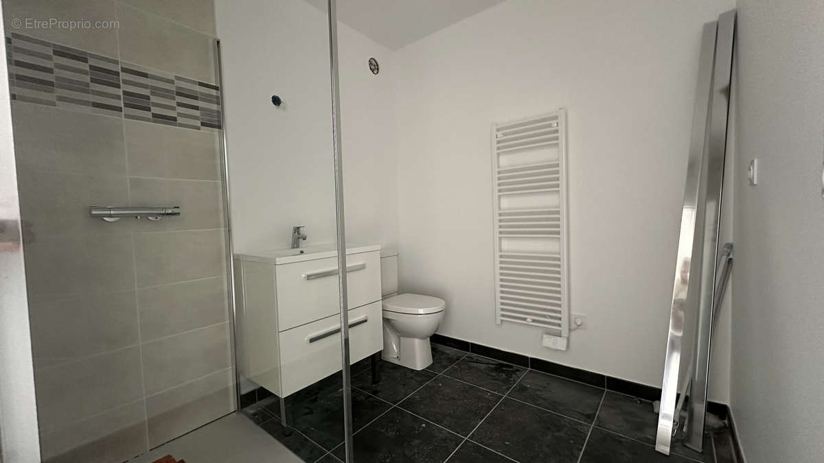 Appartement à BEZANNES