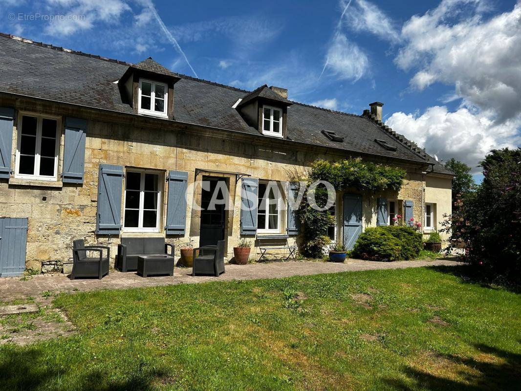 Maison à MONTIGNY-LENGRAIN