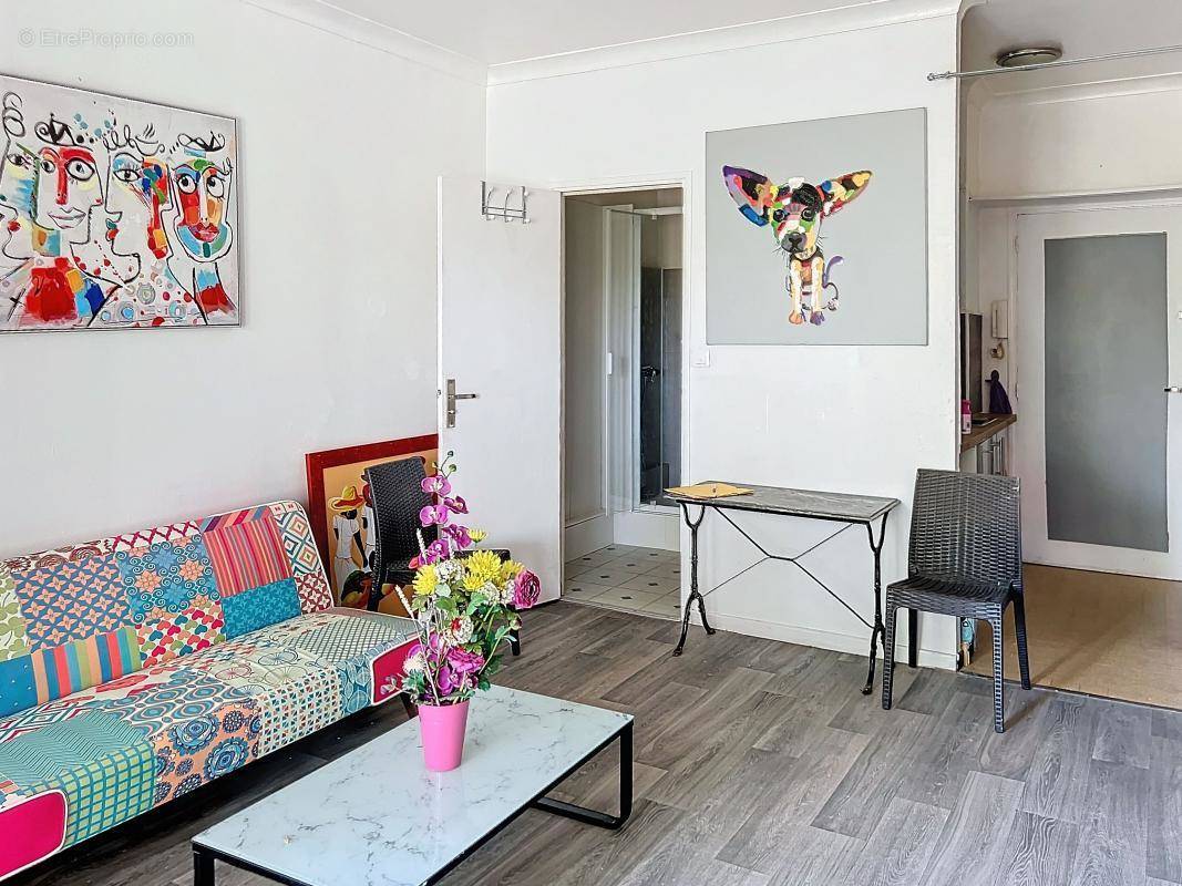 Appartement à PUGET-SUR-ARGENS