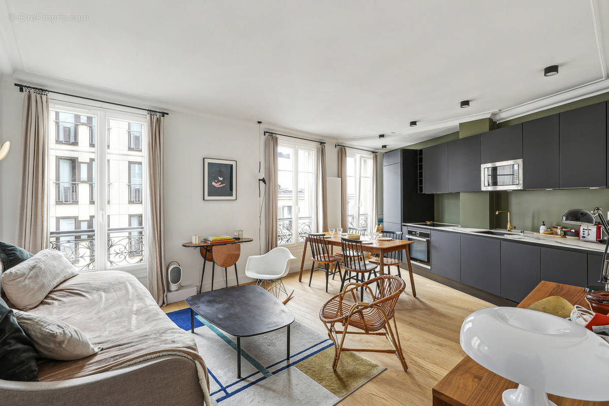 Appartement à PARIS-11E