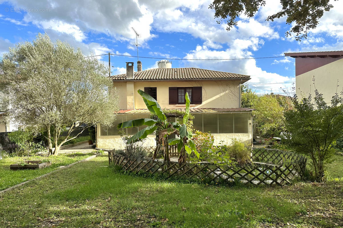 Maison à PODENSAC