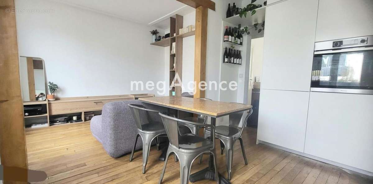 Appartement à PARIS-18E