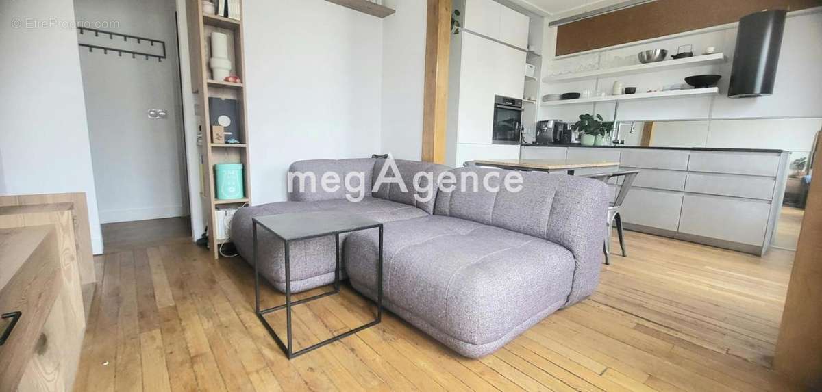 Appartement à PARIS-18E