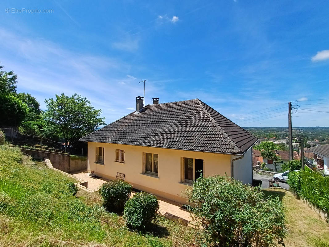 Maison à VILLEFRANCHE-DE-ROUERGUE