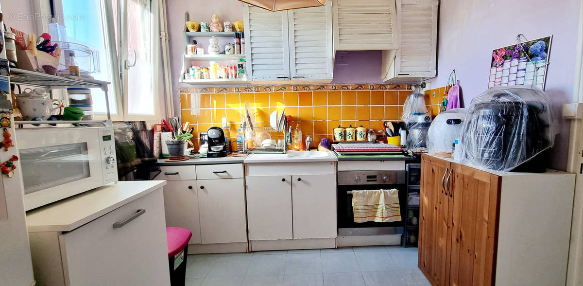 Appartement à CHATEAUNEUF-LES-MARTIGUES