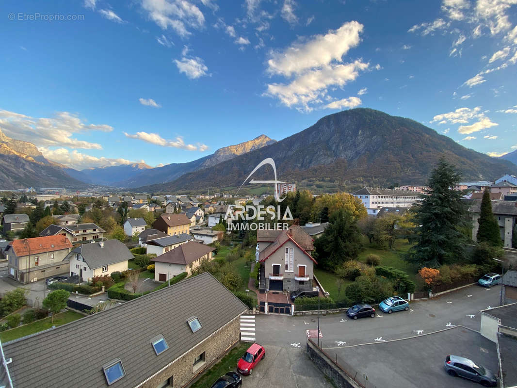 Appartement à SAINT-JEAN-DE-MAURIENNE