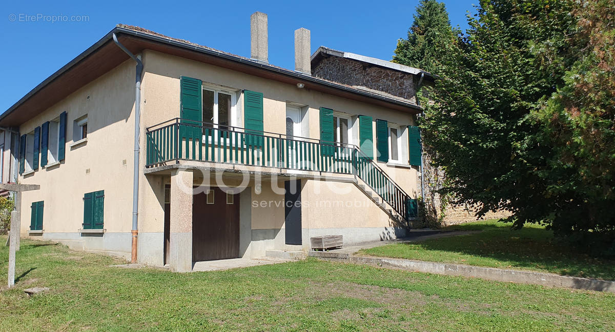 Maison à ORADOUR-SUR-VAYRES