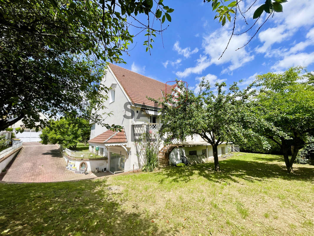 Maison à LAIGNEVILLE