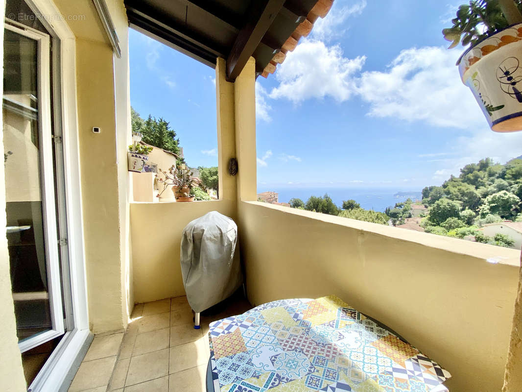 Appartement à ROQUEBRUNE-CAP-MARTIN