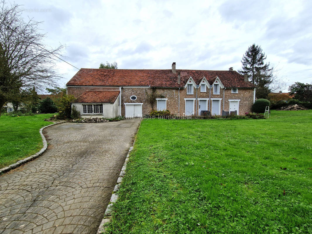 Maison à JOUY-SUR-MORIN