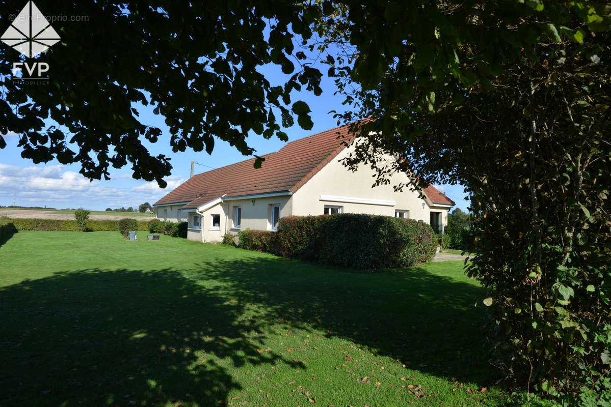 Maison à LA FRENAYE