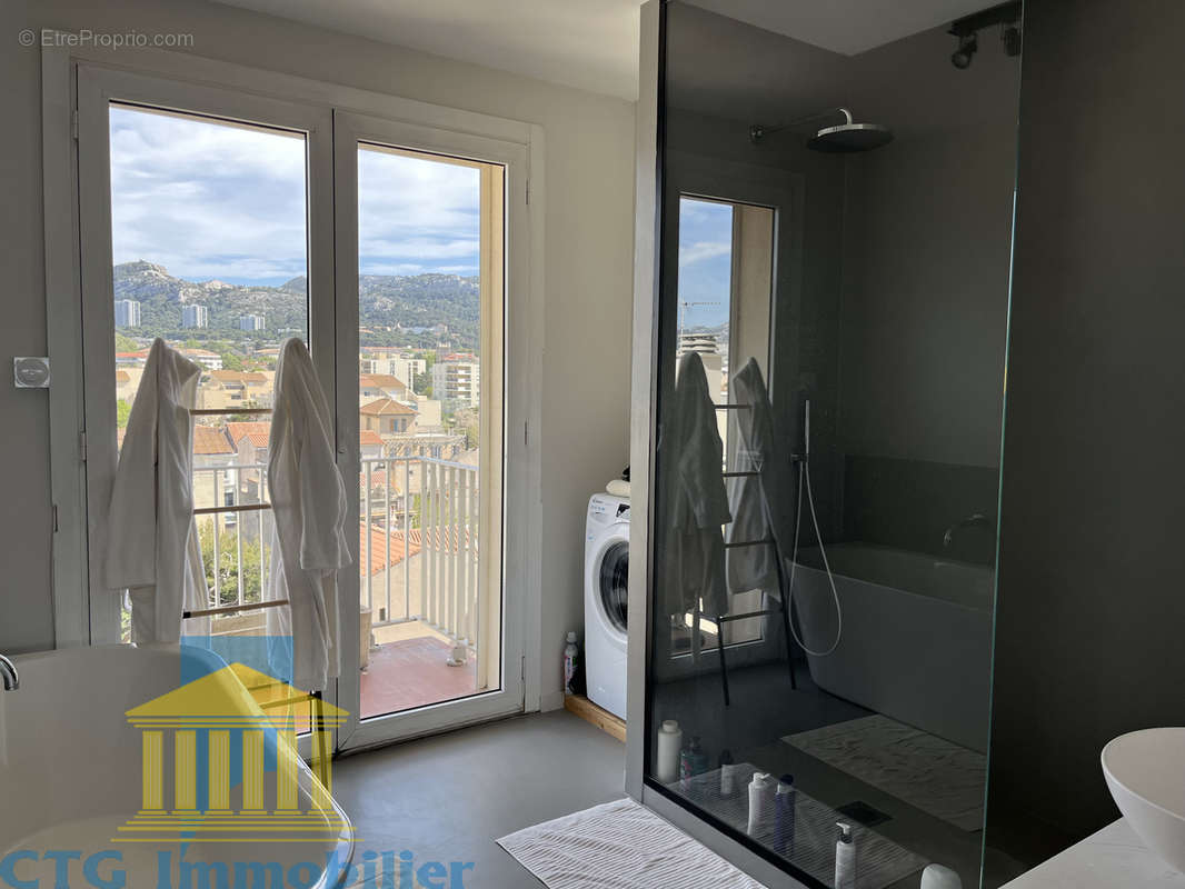 Appartement à MARSEILLE-8E