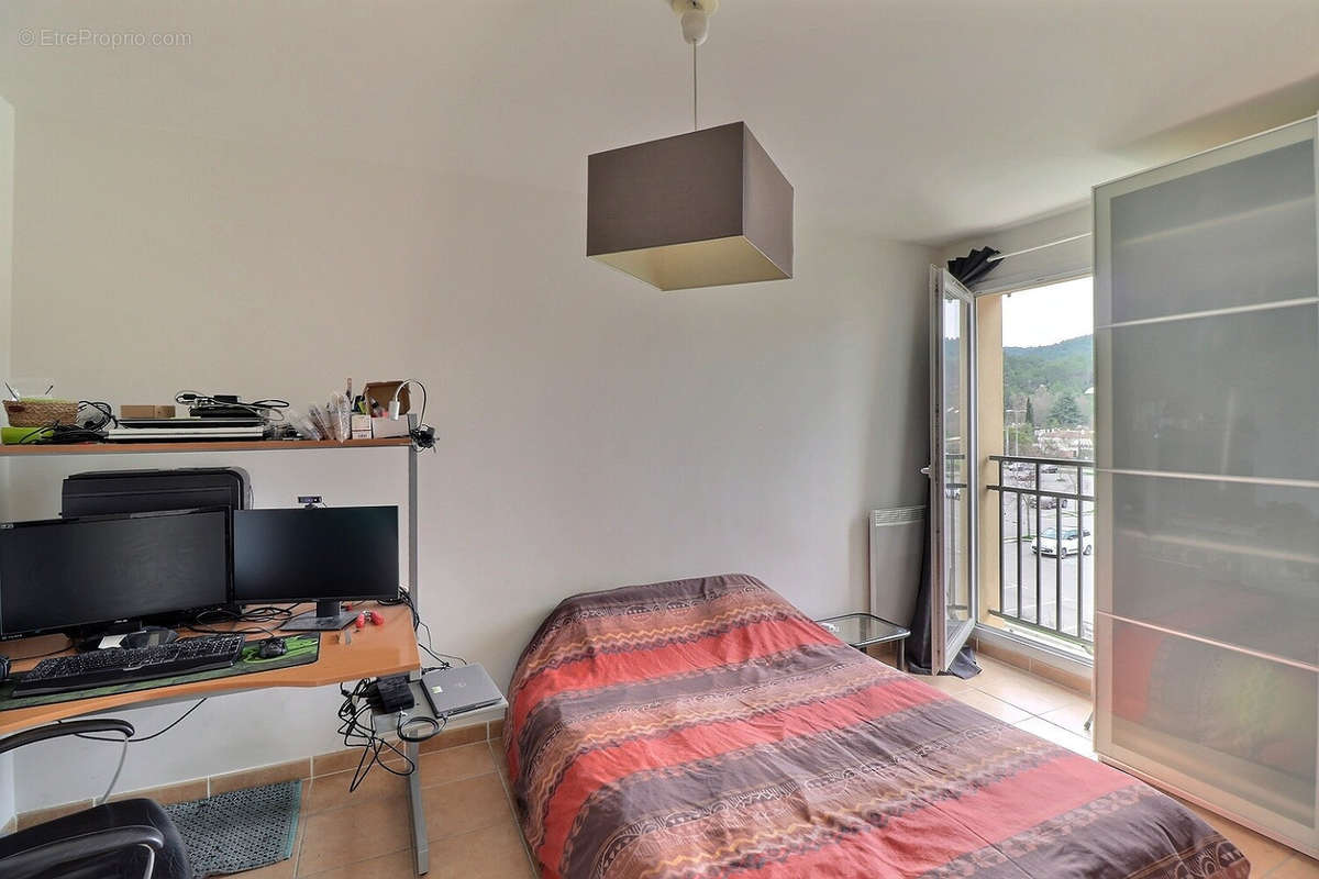 Appartement à MARSEILLE-10E