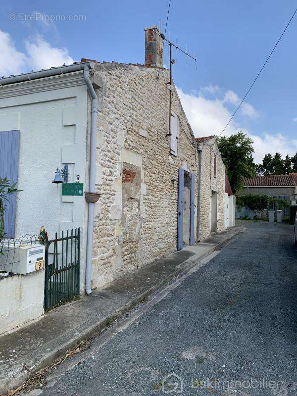 Maison à SAINT-NAZAIRE-SUR-CHARENTE