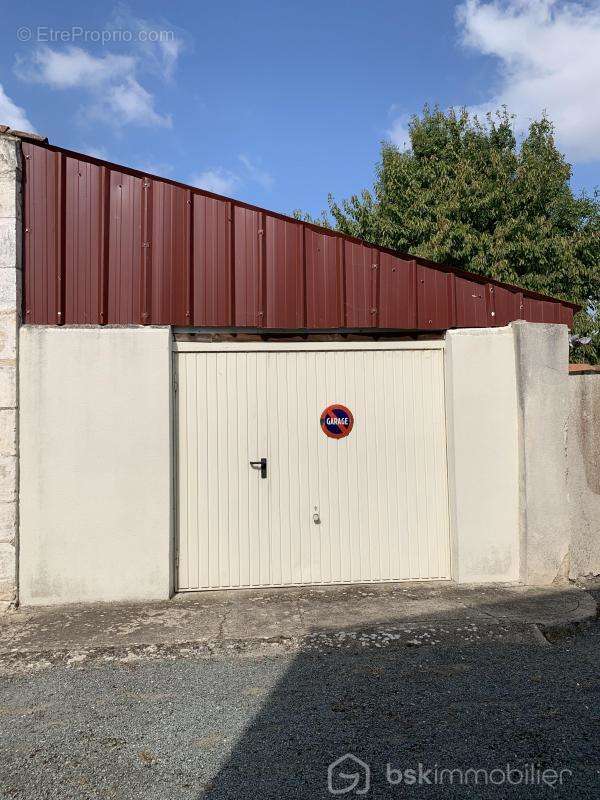 Maison à SAINT-NAZAIRE-SUR-CHARENTE