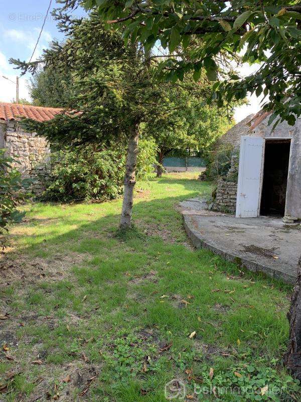 Maison à SAINT-NAZAIRE-SUR-CHARENTE