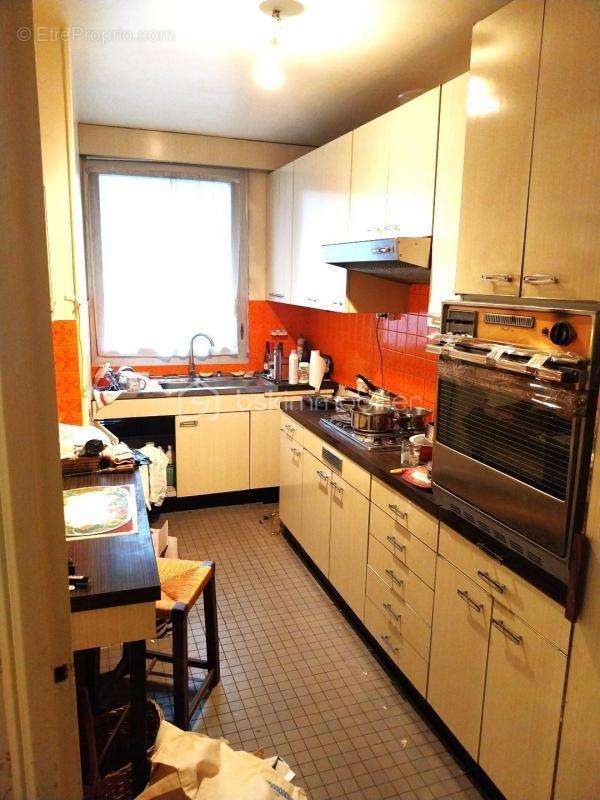 Appartement à PARIS-11E