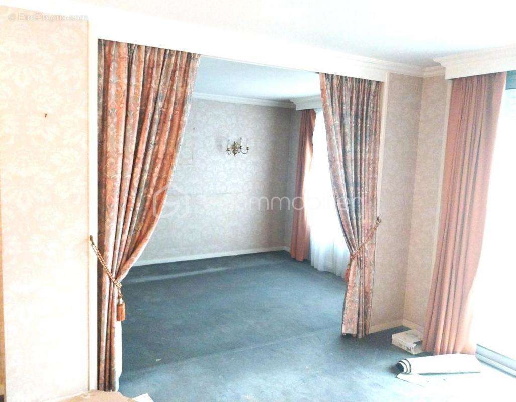 Appartement à PARIS-11E