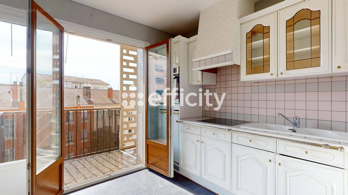 Appartement à LYON-3E